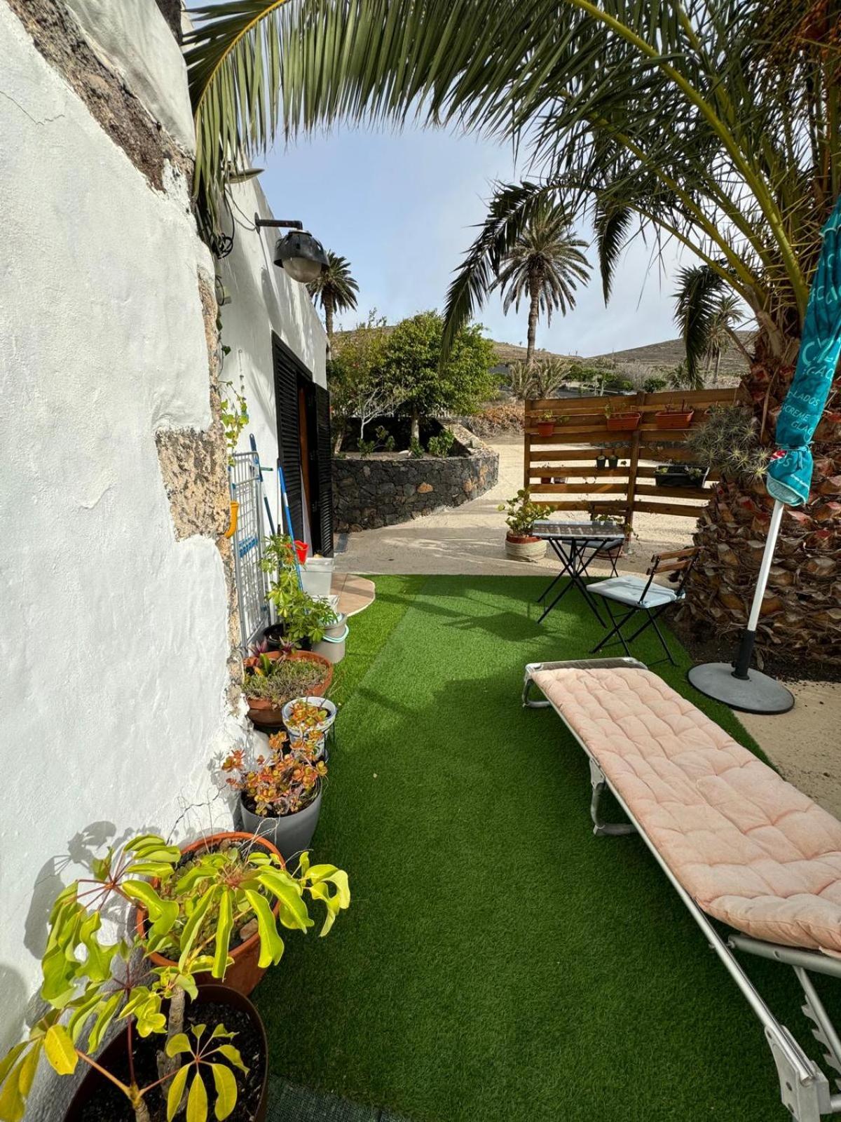 Casa Palmera Y Casa Datil Haria Bilik gambar